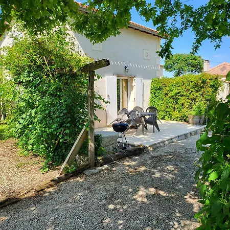 Semesterbostad Le Pigeonnier *